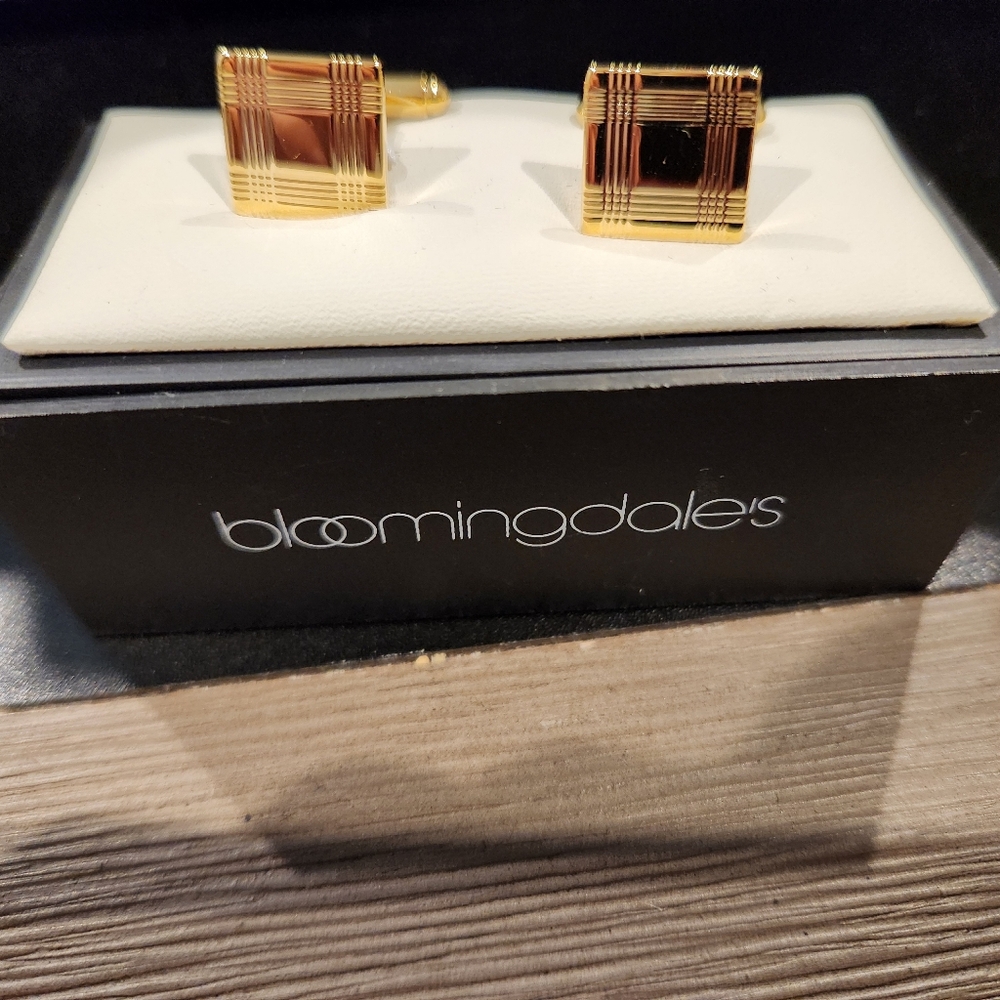 Cufflinks